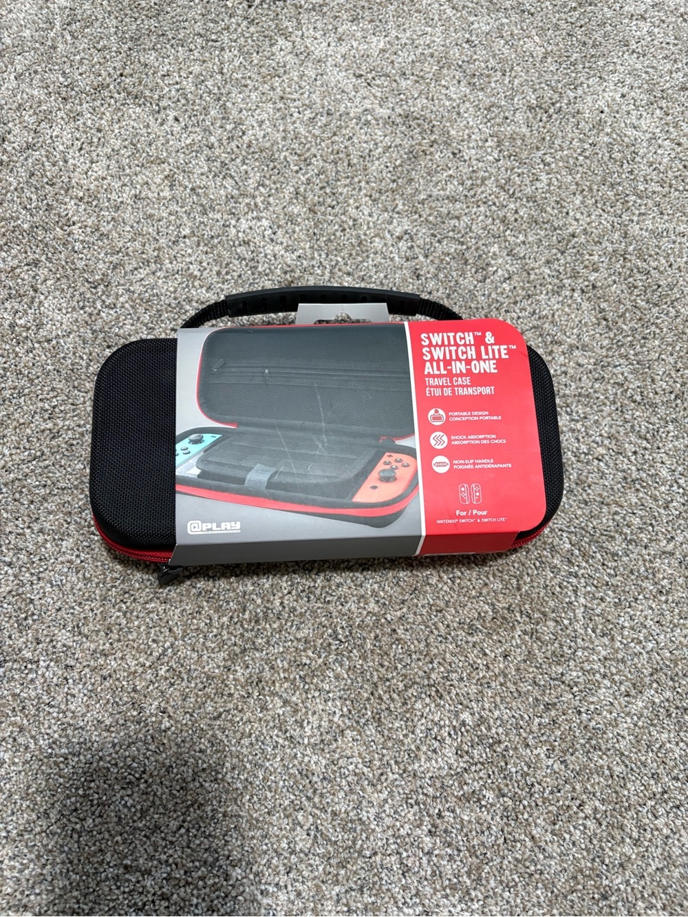 iPlay Switch & Switch Lite All‑In‑One Travel Case - Black/Red
